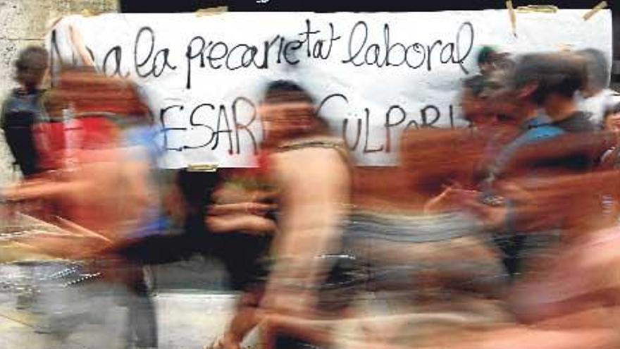 Imagen de archivo de una protesta en Valencia contra la precariedad laboral.