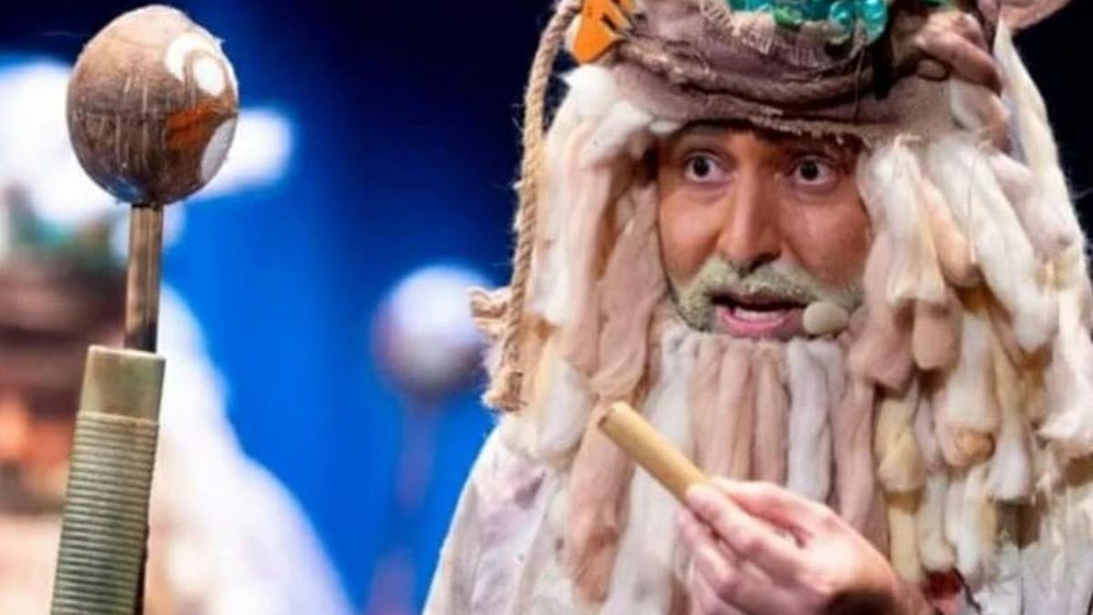 Víctor Lemes, en una actuación con la Chirimurga del Timple.