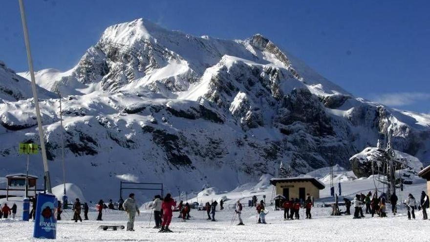 Candanchú cierra la estación de esquí y da por finalizada la temporada
