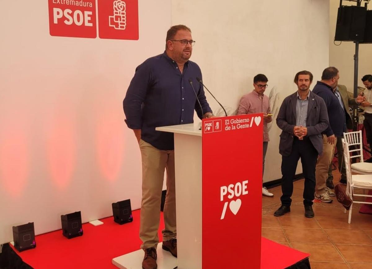 El alcalde Mérida, Antonio Rodríguez Osuna, ayer en un acto público del PSOE.