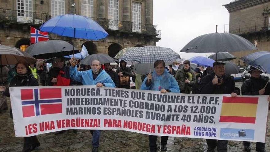 Un momento de la manifestación de ayer en Santiago.