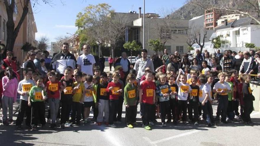 Un cuarto de siglo de deporte escolar en Tavernes