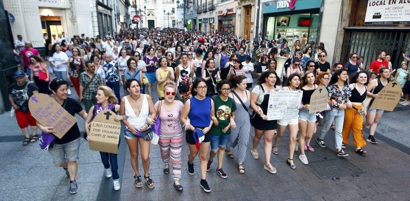 Manifestación contra la puesta en libertad de La Manada en Zaragoza