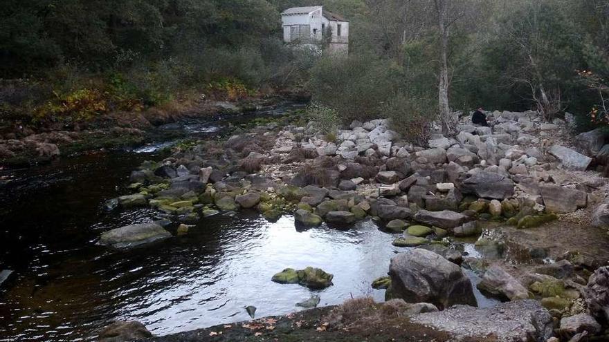 Estado de la presa de Monte Porreiro, en donde se sitúa la captación de agua de Pontevedra en el Lérez. // Rafa Vázquez