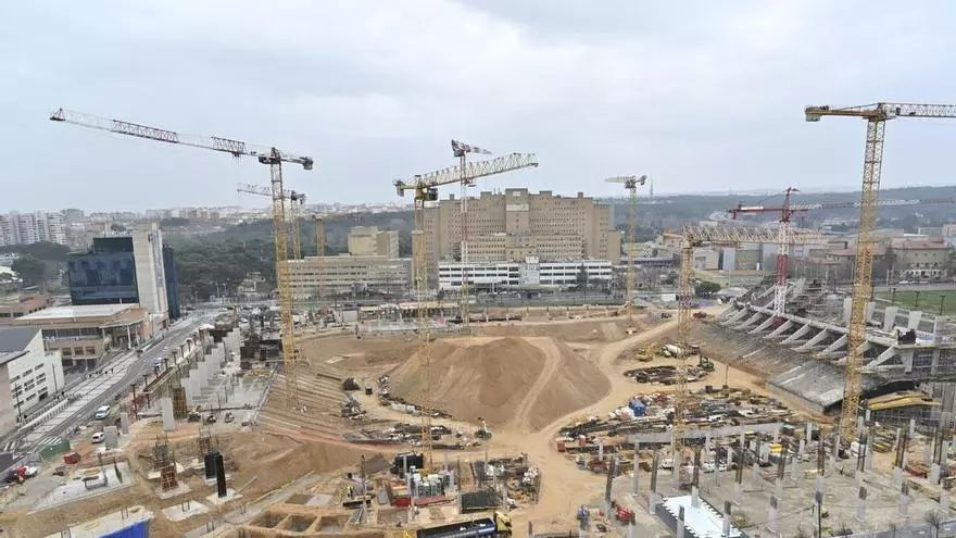 Así avanzan las obras de La Romareda antes de la visita de la FIFA