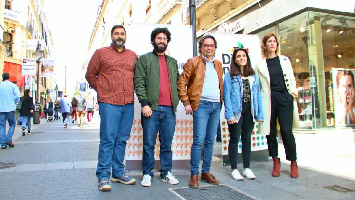 Seis jóvenes fotógrafos cordobeses muestran su obra en la calle Gondomar