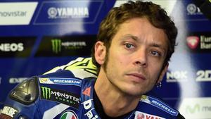 Valentino Rossi, en el box de Movistar-Yamaha.