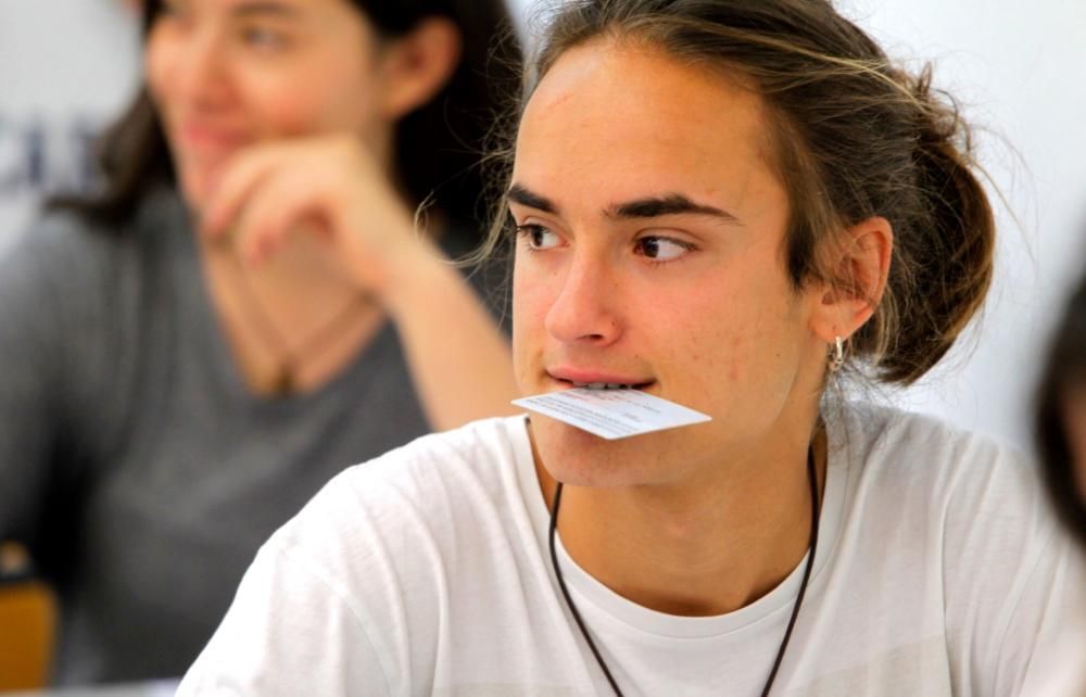 Los alumnos que esta mañana han empezado los exámenes de Selectividad.