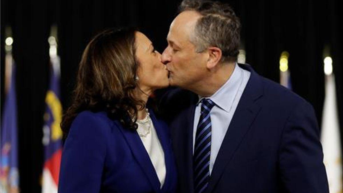 El marido de Kamala Harris deja su empleo como abogado