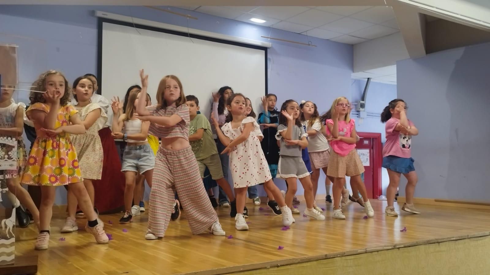 El Colegio Público El Plaganón de Sebares celebra su 50 aniversario
