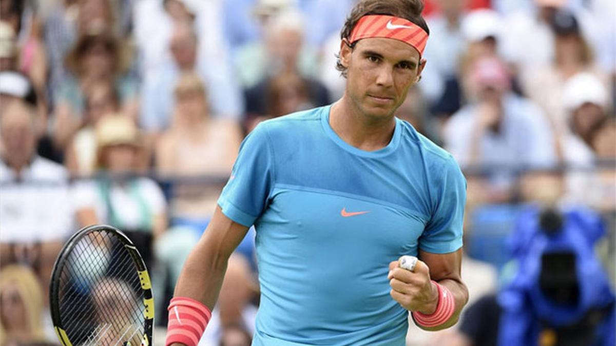 Rafa Nadal celebrando un tanto contra el ucraniano Dolgopov en el torneo de Queen's