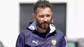 Carlos Corberán cumple 42 años: 10 cosas que no sabías del entrenador del Valencia CF
