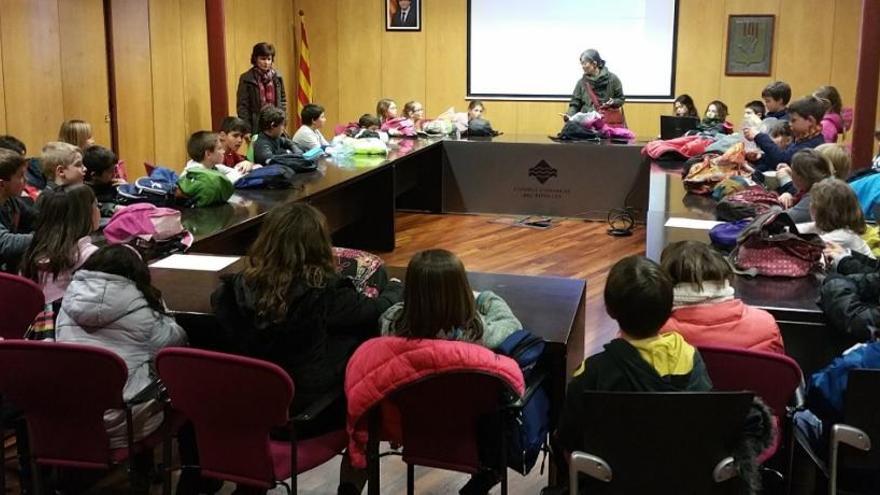 Els 50 alumnes de Camprodon atrapats a Ripoll per la neu passaran la nit a un hotel