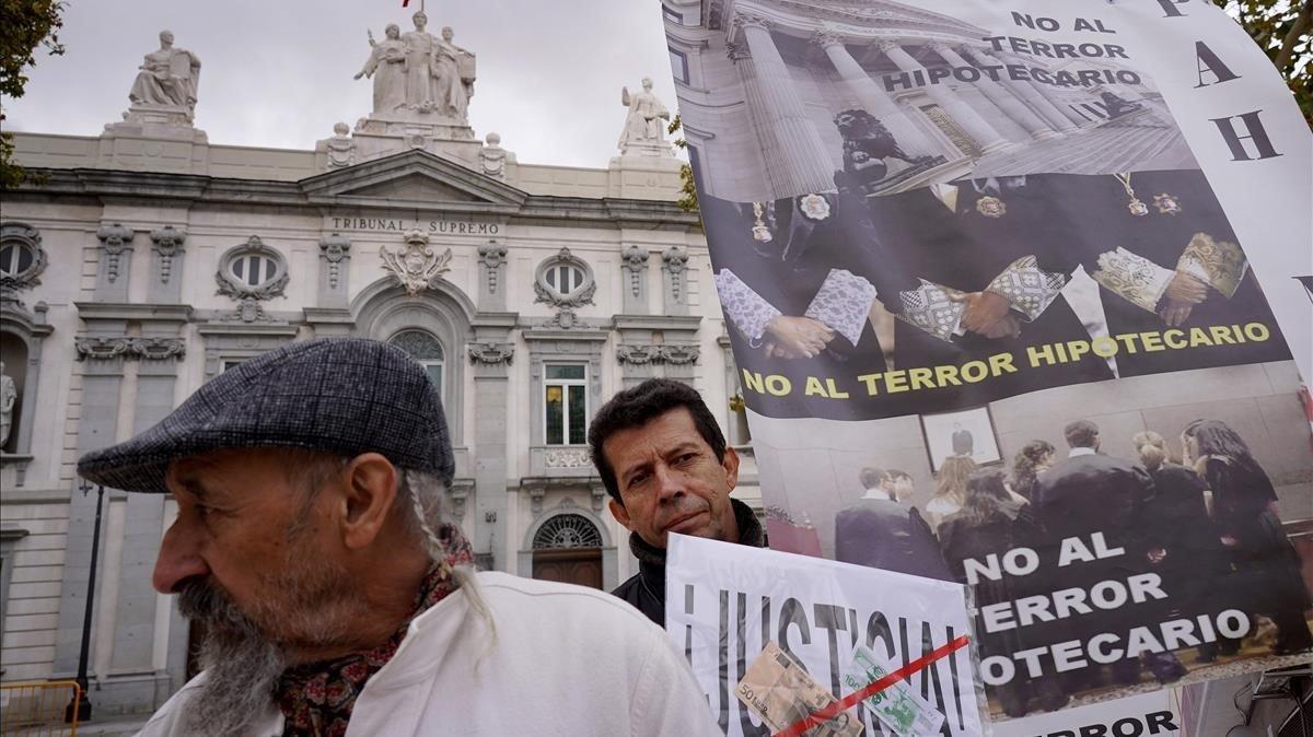 Concentración de protesta frente al Tribunal Supremo en Madrid.