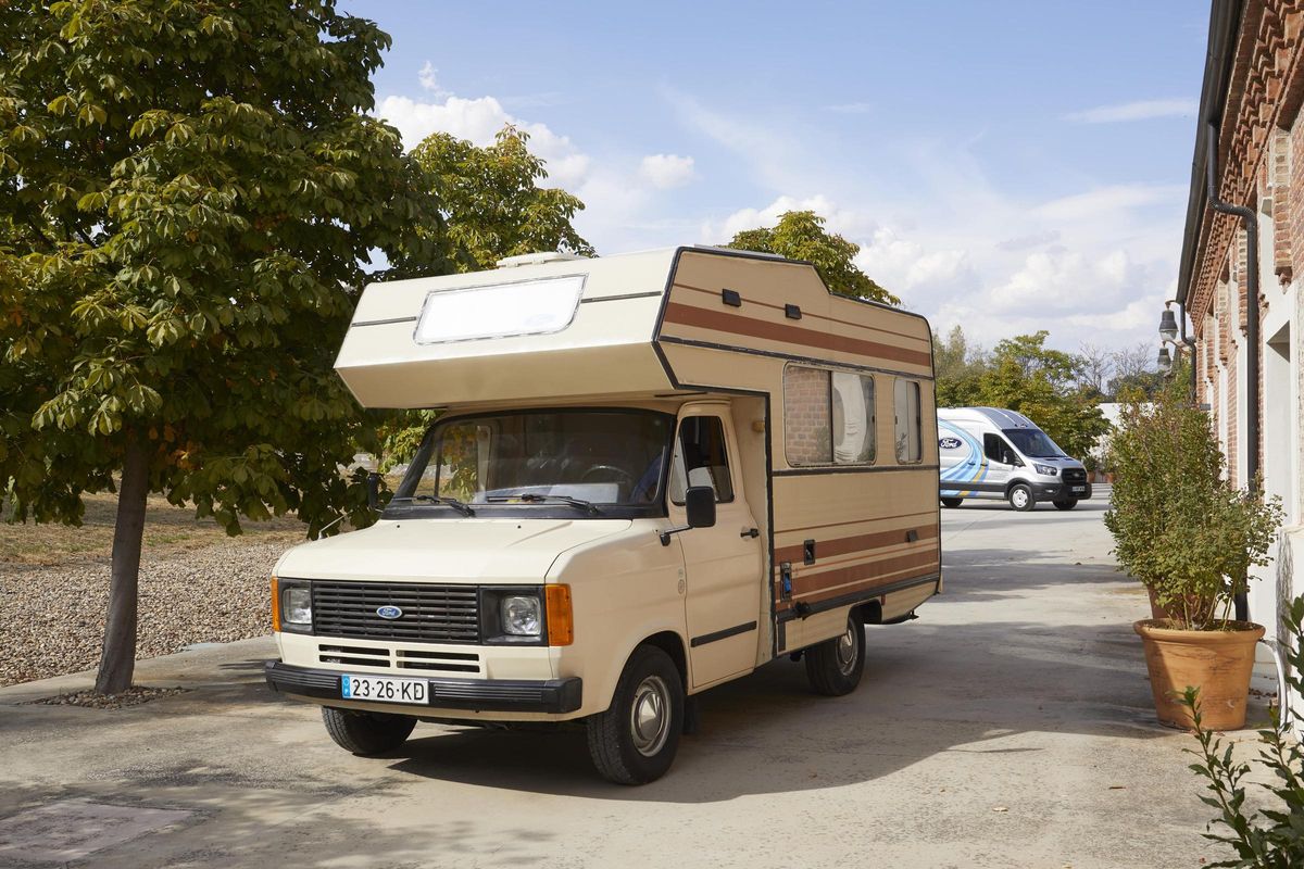 Ford Transit celebrates 60 years of innovation, leadership and uninterrupted service