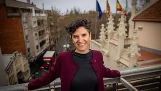 La alcaldesa de El Prat carga contra el Govern y Aena por "menospreciar" al municipio con la ampliación del aeropuerto: "Es una irresponsabilidad"