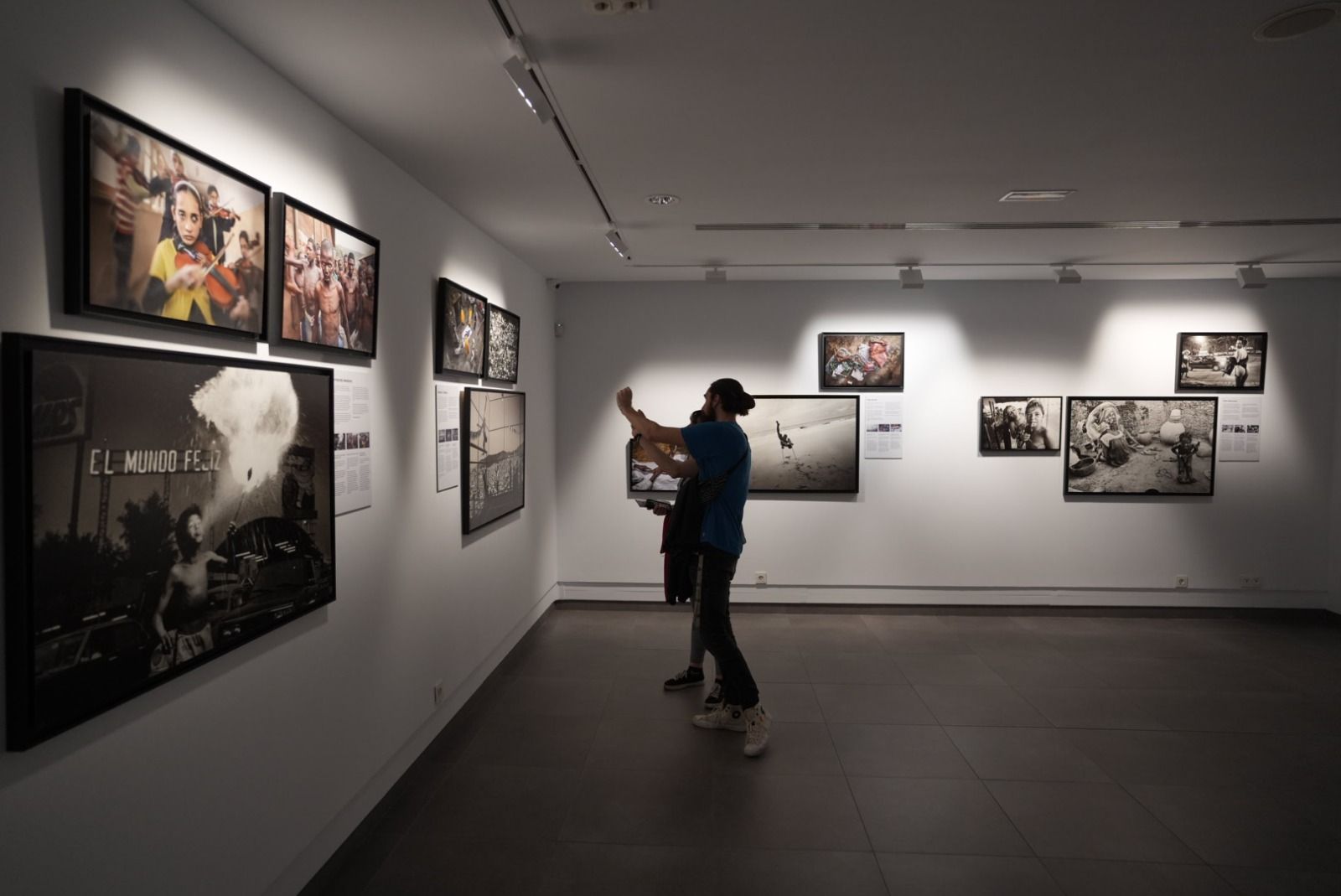 Abrir los ojos a la realidad más oscura