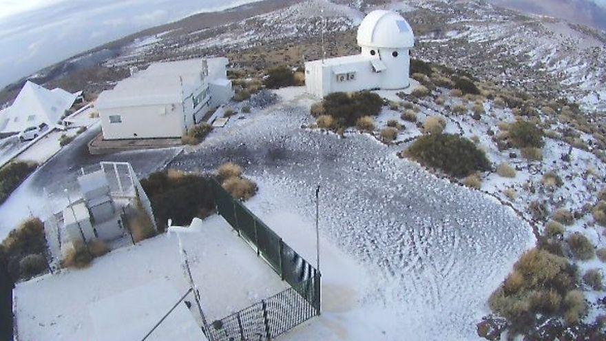 First snow of 2022 on El Teide