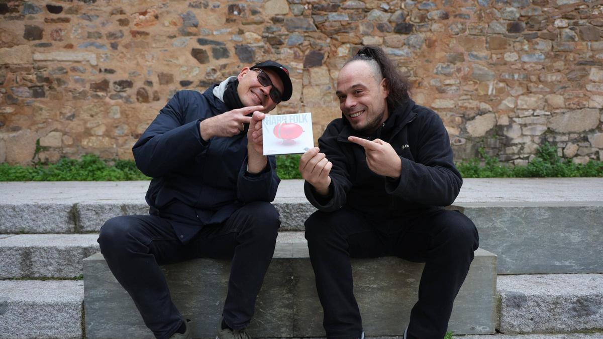 Vídeo | Entrevista a Los Niños de los Ojos Rojos, banda de Cáceres