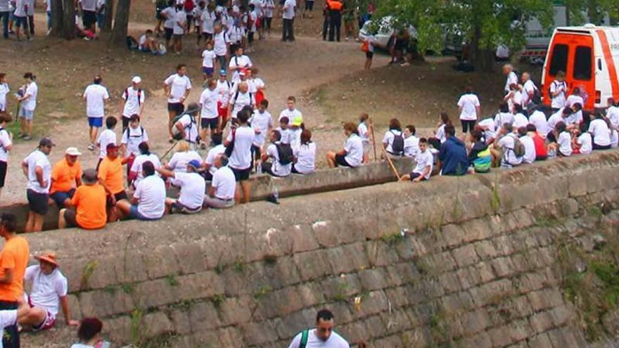 La marcha senderista ‘Caminant per Onda’ bate su récord y cita a más de 900 personas