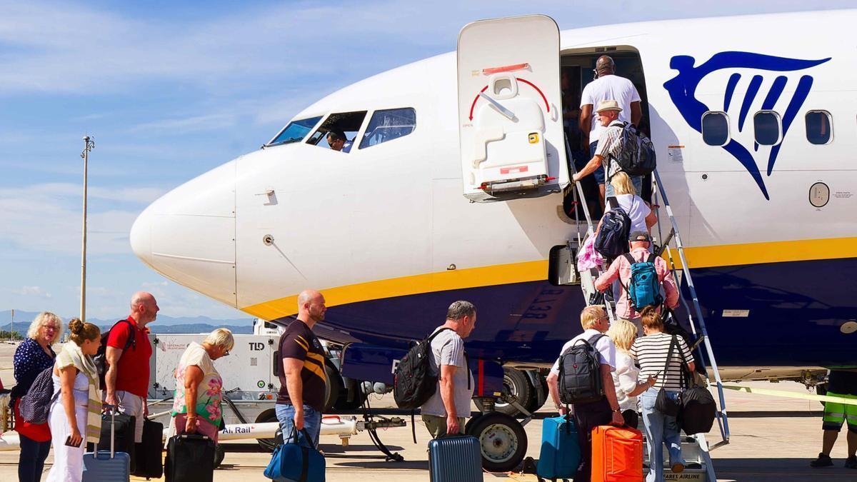 Vídeo: Todos los vuelos que puedes hacer desde Castellón
