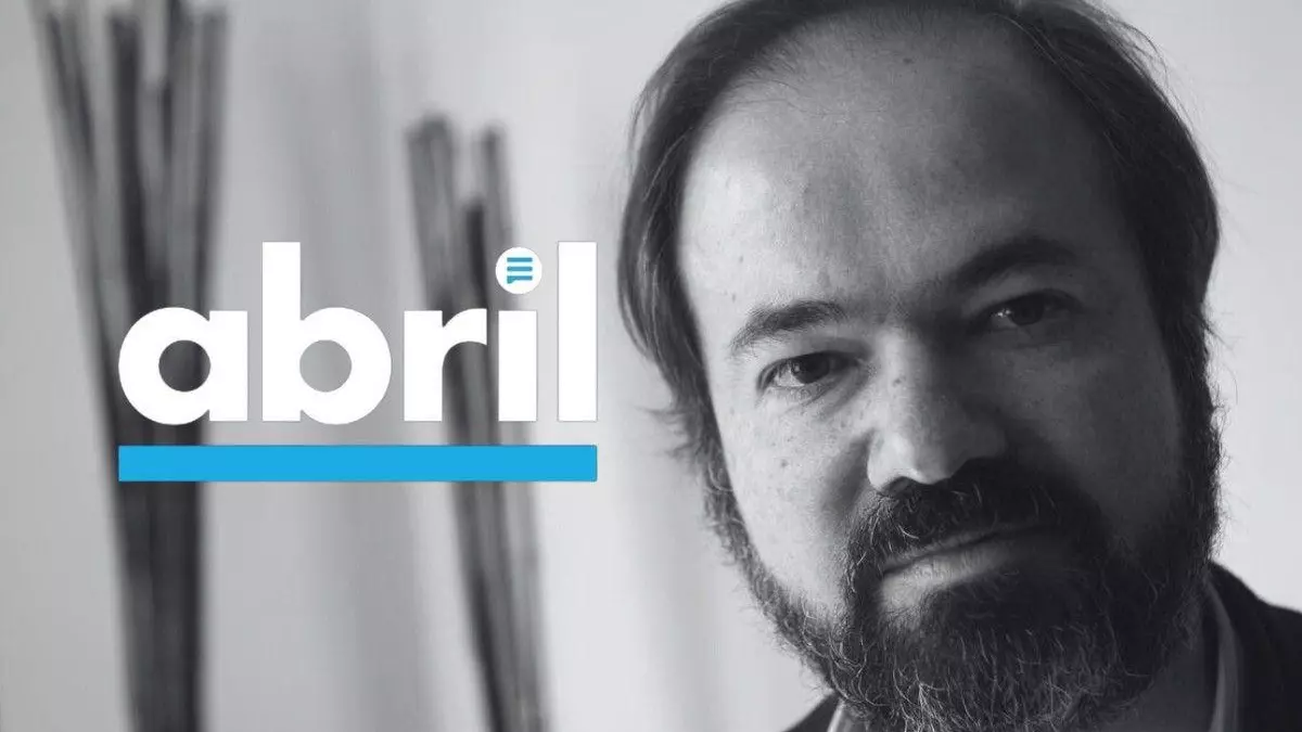 Una entrevista con Juan Villoro y el bazar literario con regalos para amantes de los libros, en el nuevo número de abril