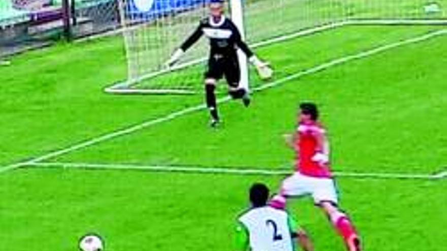 El Mérida, con 3.000 aficionados, pierde ante el Benfica B (1-2)