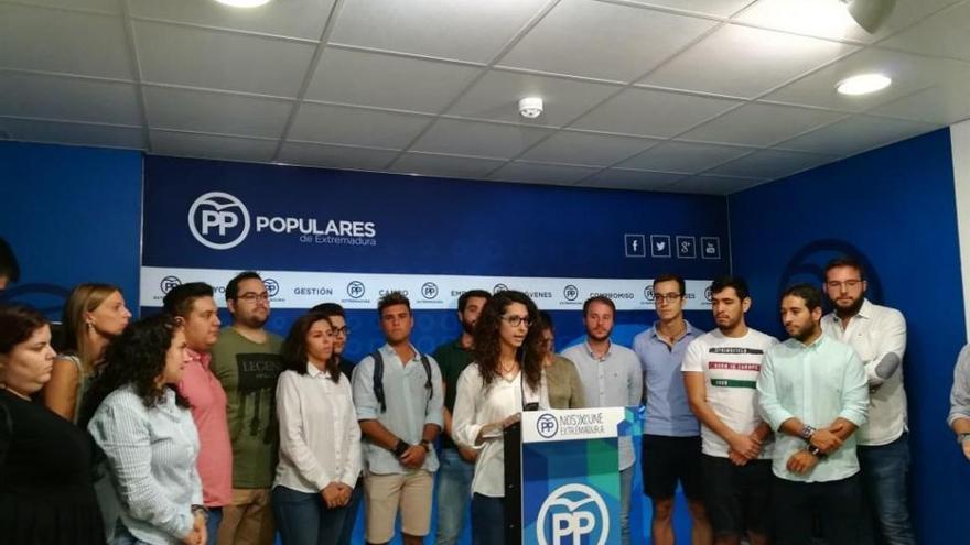 Gema Fernández Villalobos presenta su candidatura a presidir NNGG en Extremadura