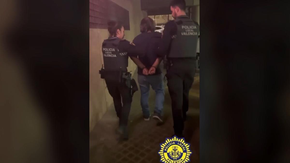 Detenido por quemar contenedores en Benicalap