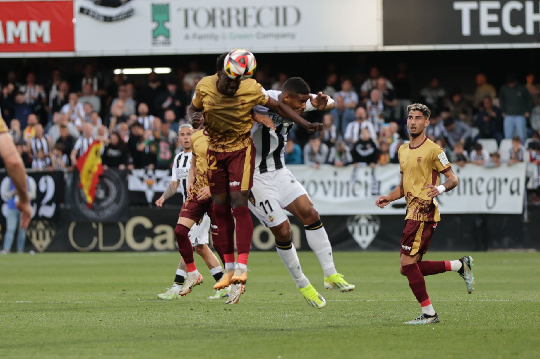 Castellón-Córdoba CF: las imágenes del partido en Castalia