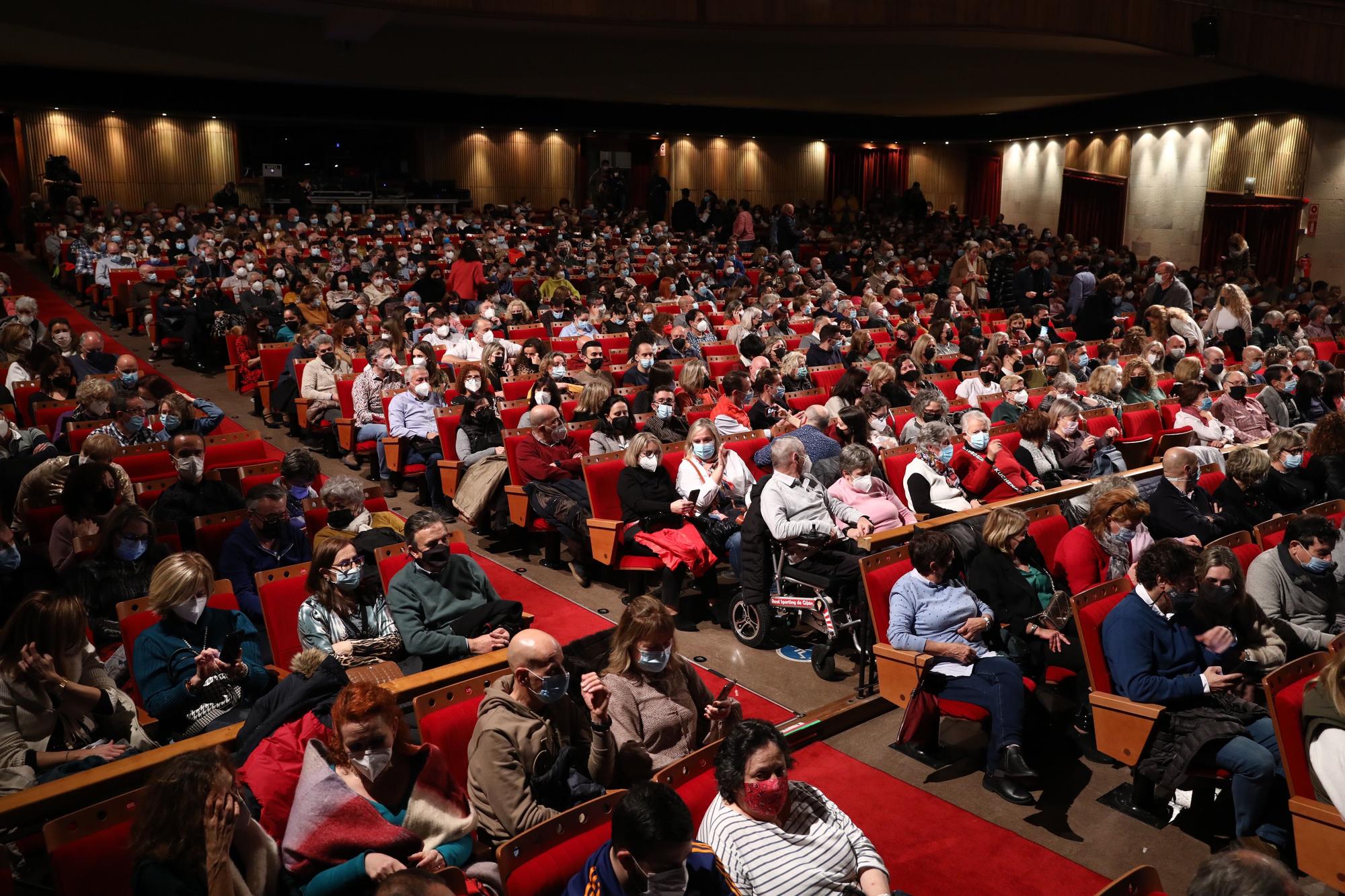 El concierto de José Luis Perales en Gijón, en imágenes