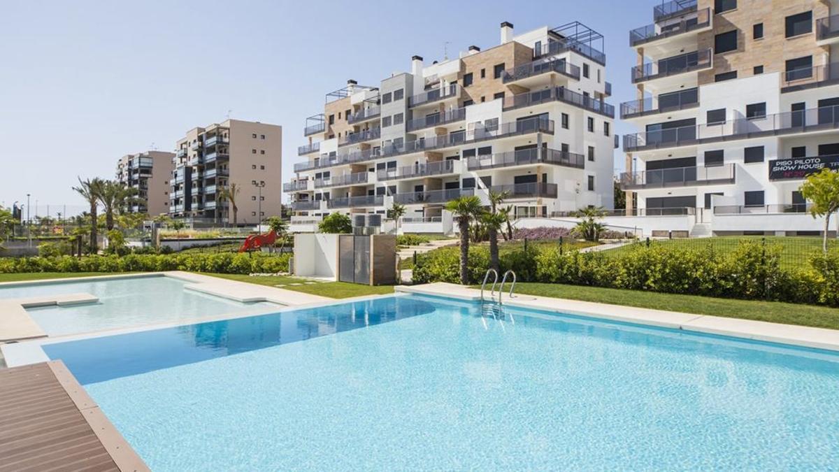 Las piscinas comunitarias suelen tener normas estrictas.