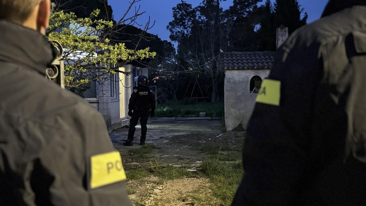 Un moment d'un dels escorcolls dels Mossos