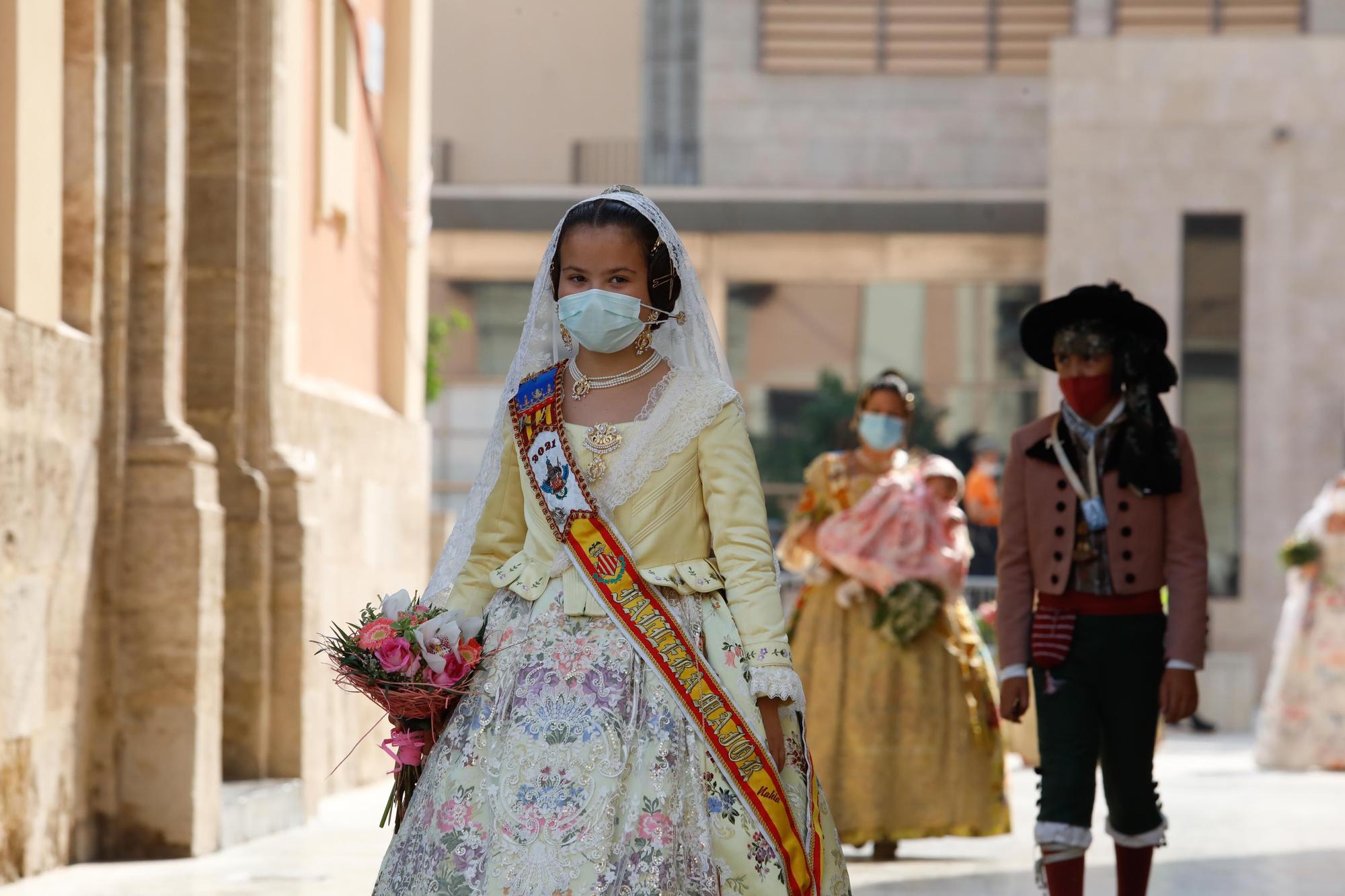 Búscate en el segundo día de Ofrenda por las calles del Mar y Avellanas (entre las 11.00 y 12.00 horas)