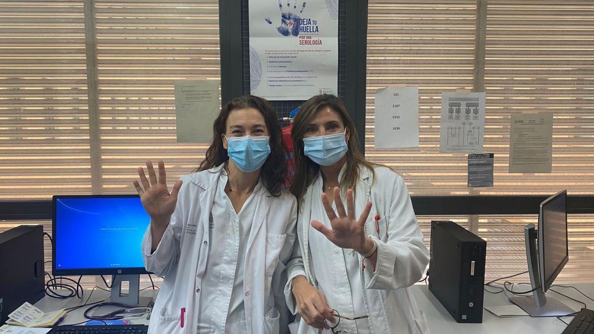 Dos sanitarias del servicio de Urgencias del hospital que atiende al Migjorn de Mallorca. | CAIB