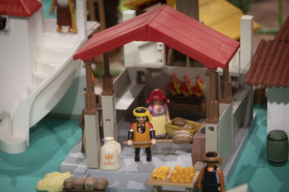 Así es el Belén hecho con figuras de Playmobil en Puçol