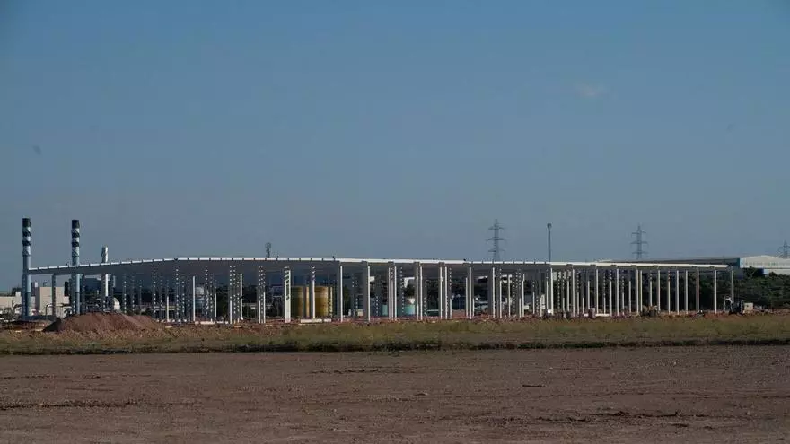 La gigafactoría de Stellantis y CATL en Figueruelas comienza a tomar forma.
