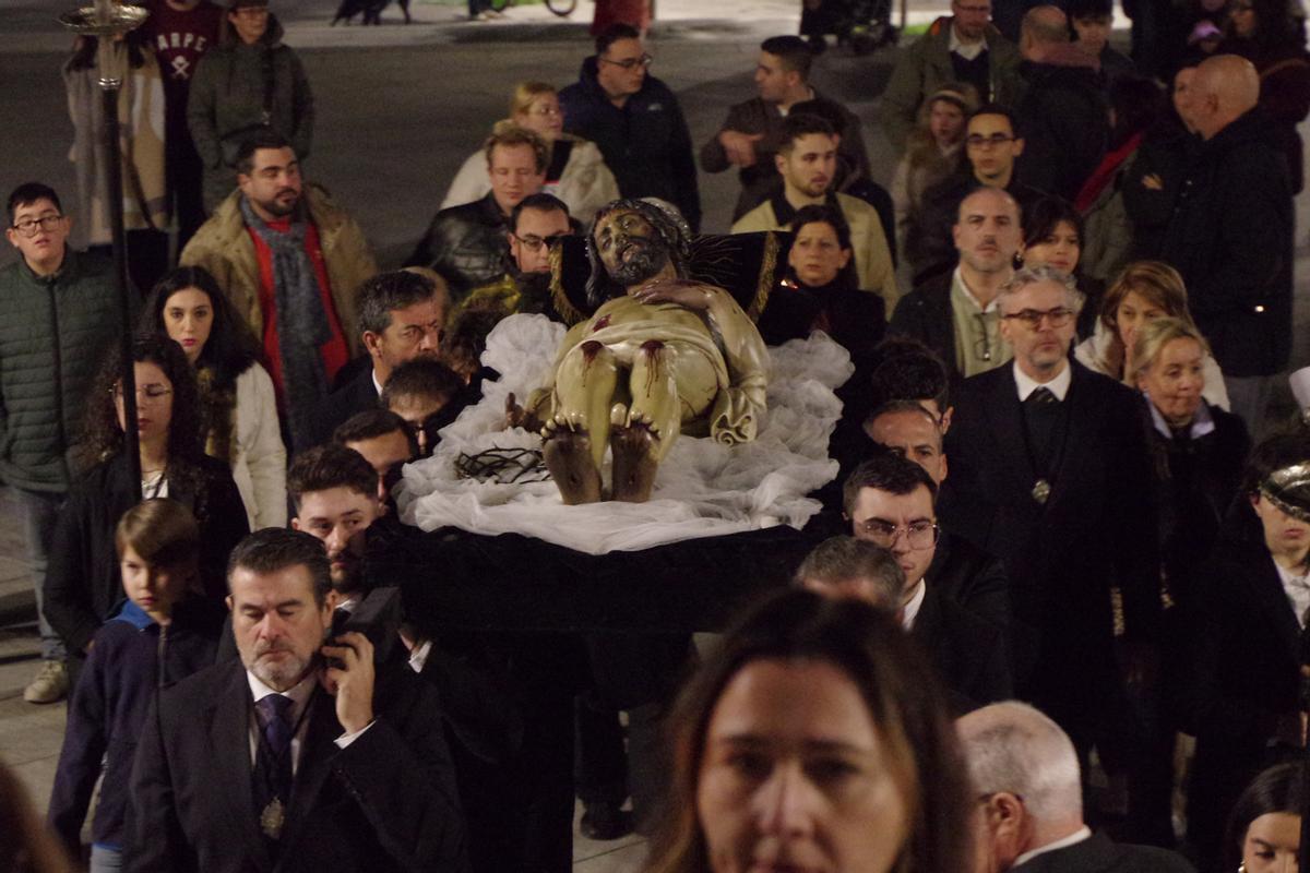 Traslado del Yacente a la Ermita del Monte Calvario