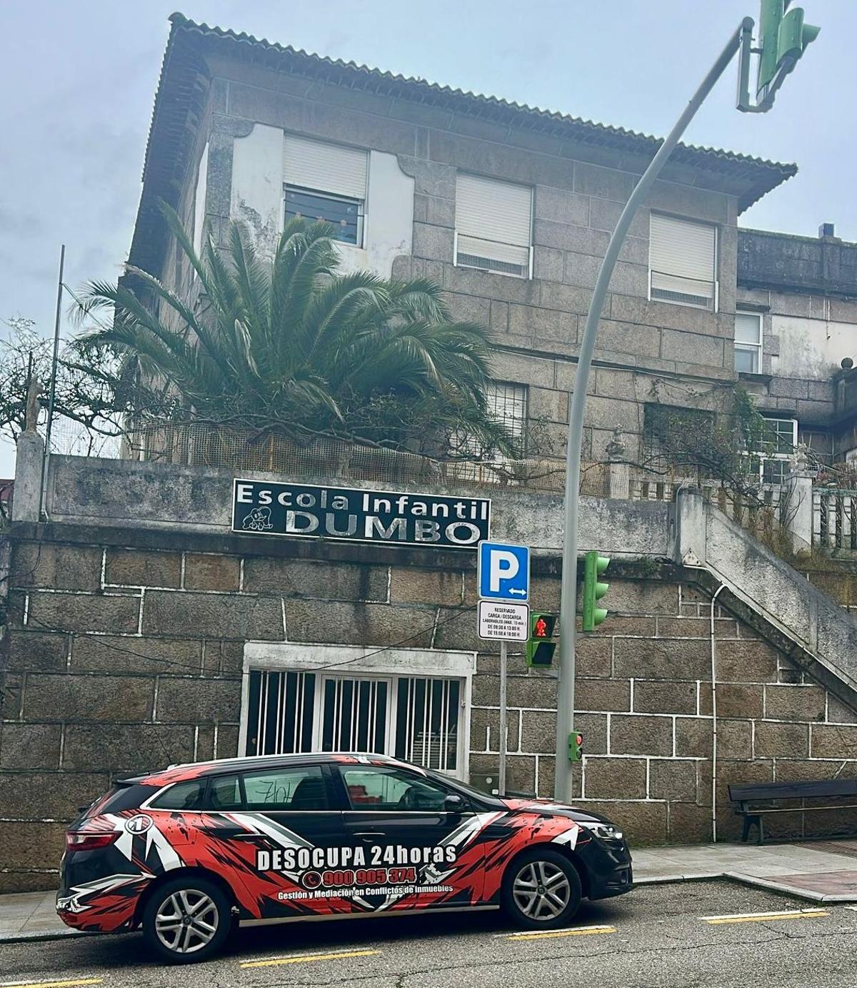 La antigua guardería Dumbo, en Sárdoma, tras el desalojo de los veinte okupas.