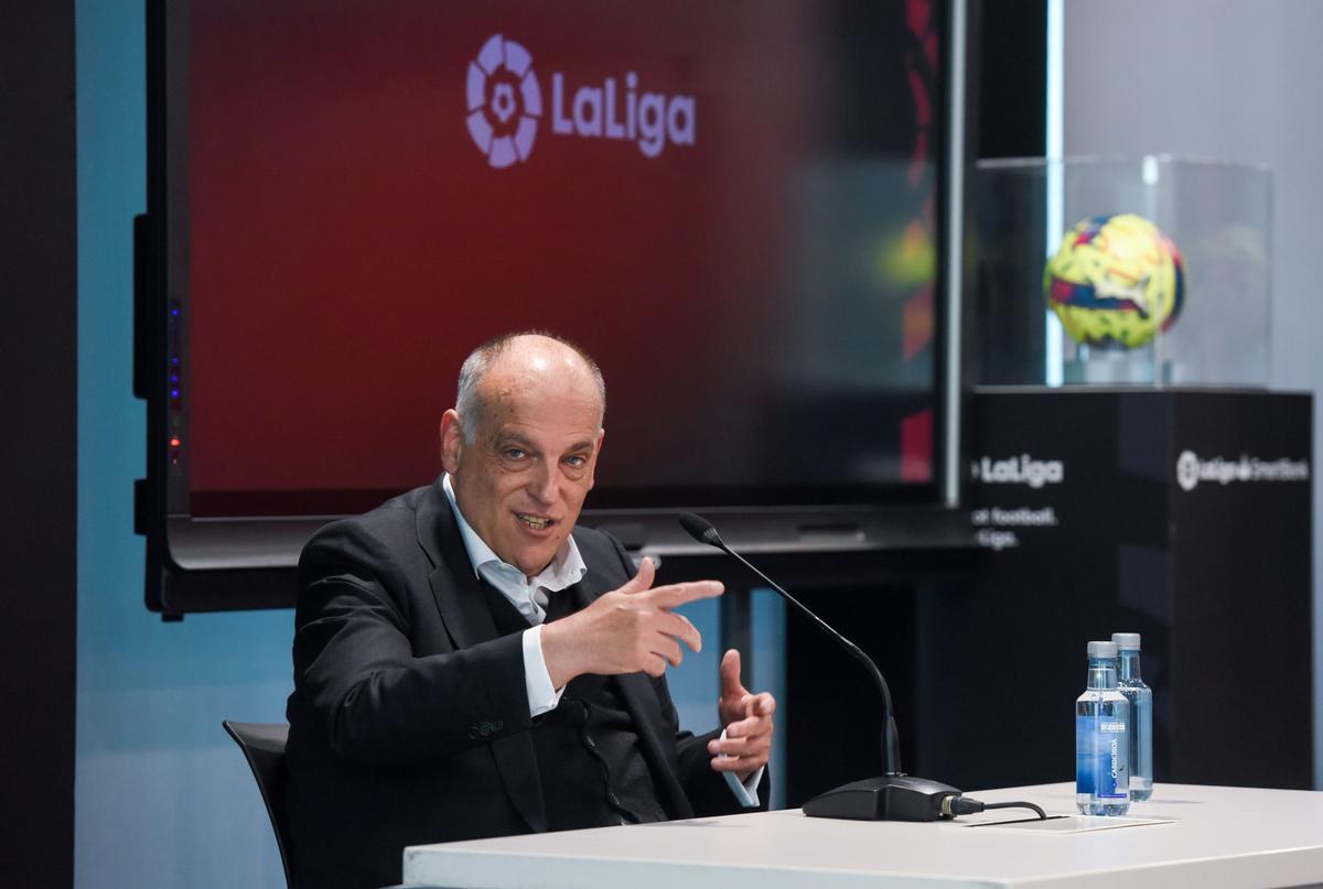 Javier Tebas, presidente de LaLiga, durante la rueda de prensa posterior a la Asamblea Extraordinaria.
