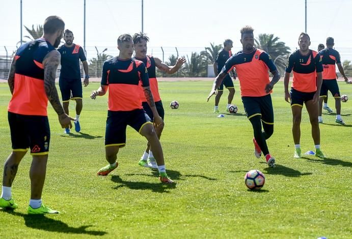 ENTRENAMIENTO UD LAS PALMAS 030517