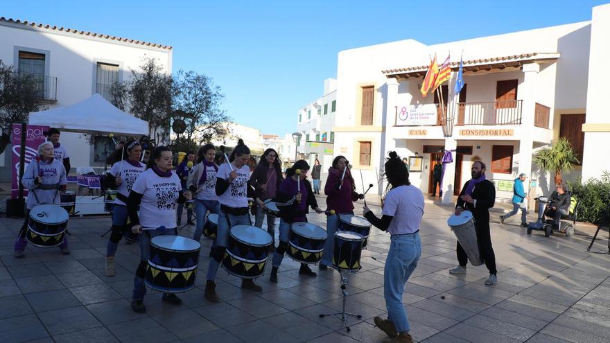 Las imágenes del 8M en Formentera