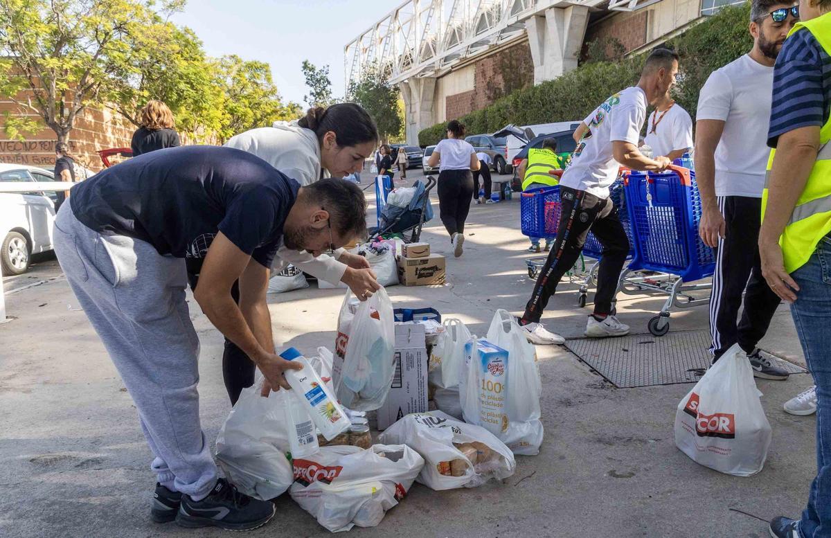 El empuje solidario en Alicante llena el Centro de Tecnificación con ayuda para los afectados por la DANA en Valencia