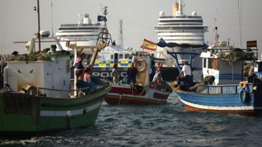 Manifestación de pescadores en aguas próximas al Peñón