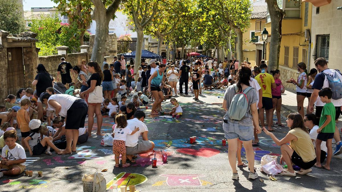 FOTOS | Las calles de Alaró se llenan de creación y color
