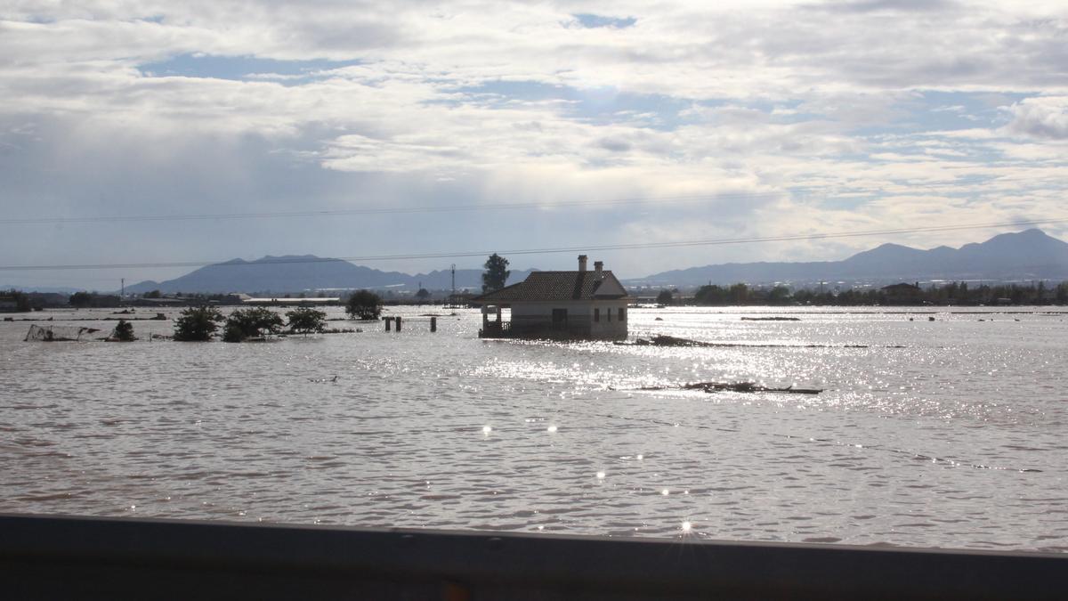 Imagen del campo de Lorca, próxima a la rambla de Biznaga, inundada por las riadas de 2013