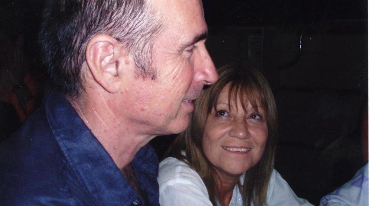 Laura Almerich con Lluís Llach. 