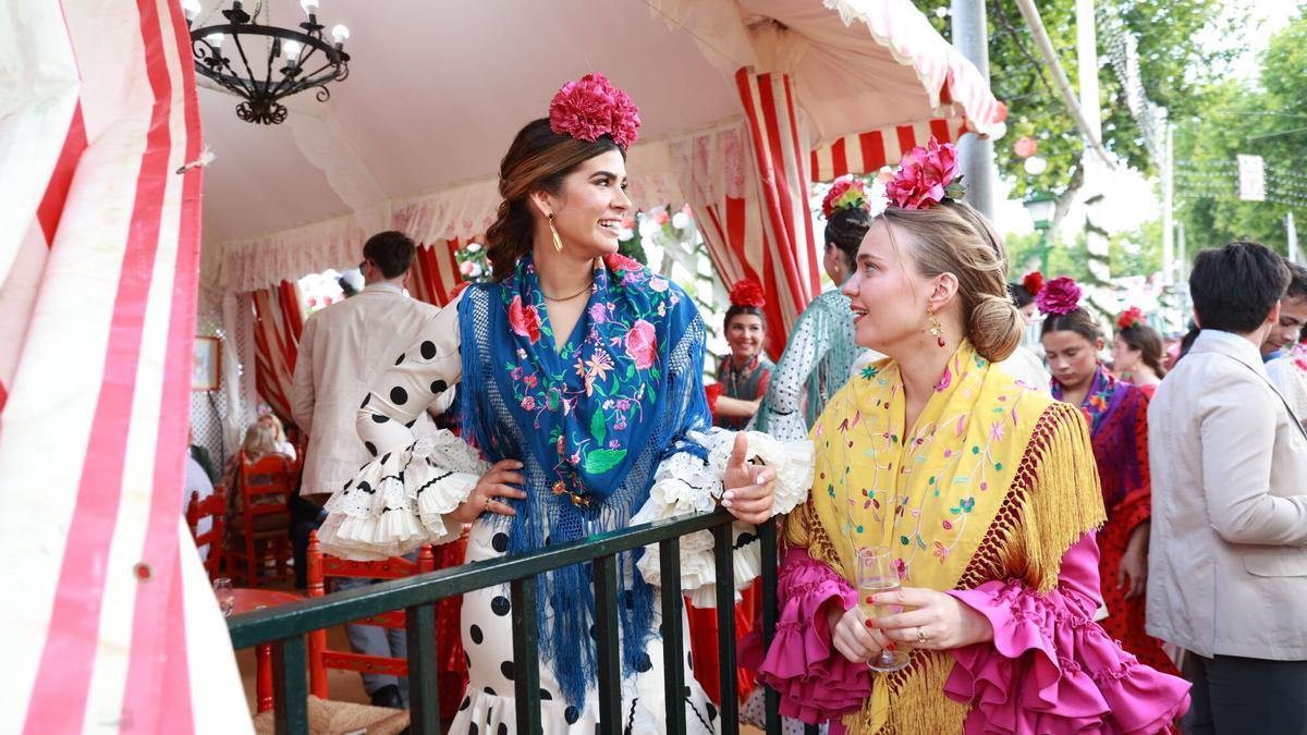 Influencer americana en la Feria de Abril de Sevilla