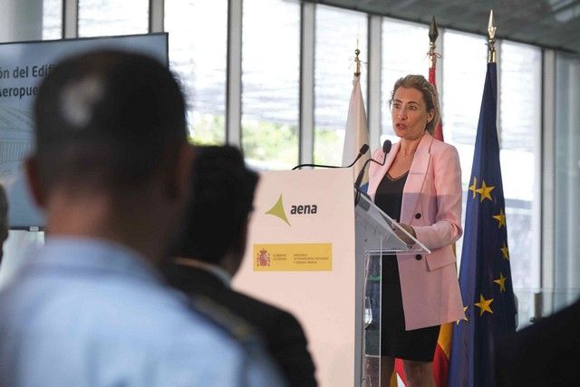 La ministra de Transportes, Raquel Sánchez, inaugura las terminales del Aeropuerto Tenerife Sur