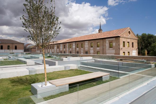 El parador de Alcalá de Henares es perfecto para una escapada: bueno, bonito y barato.